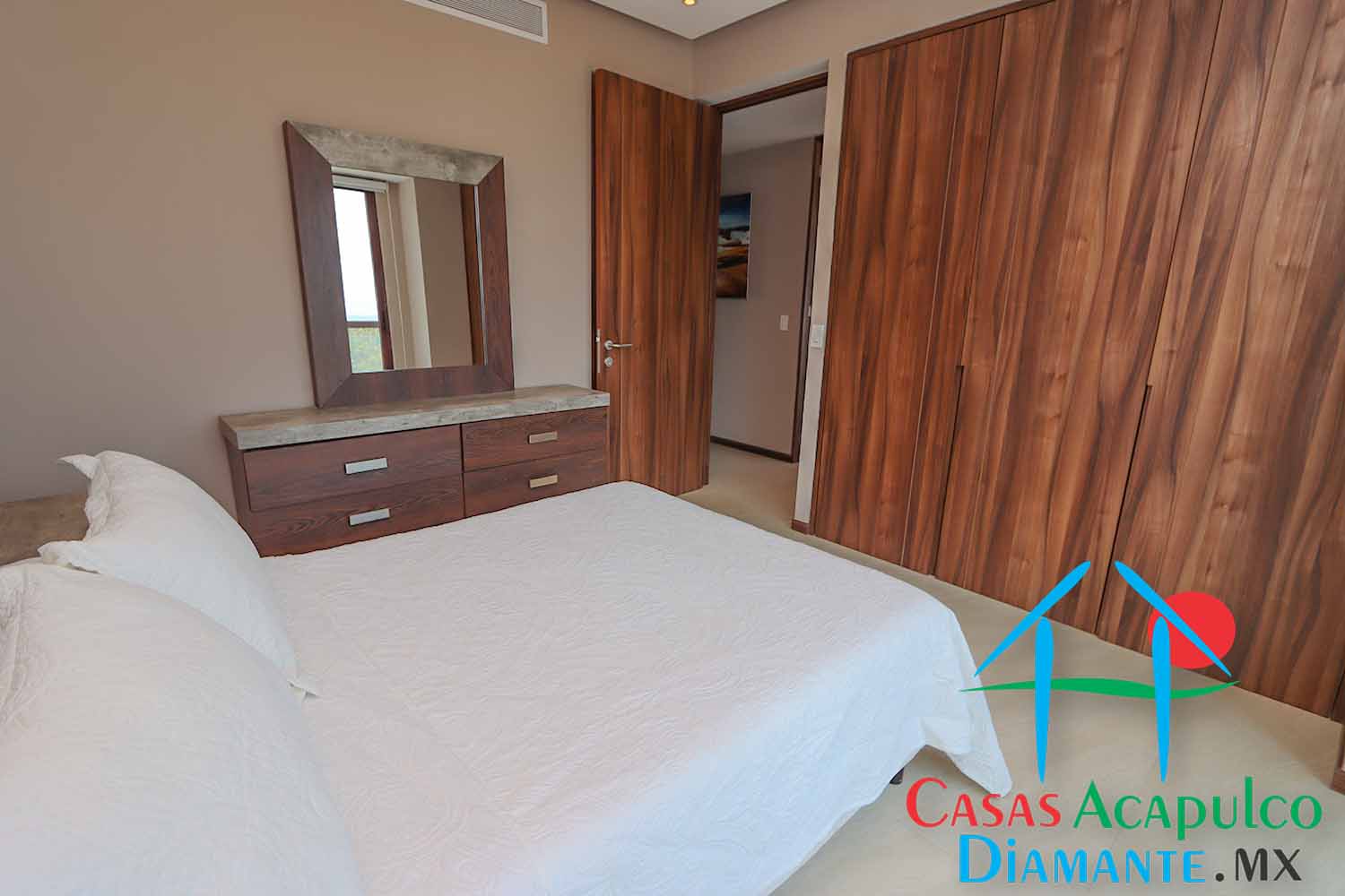 La Isla Emerald C10 - Recámara uno 4